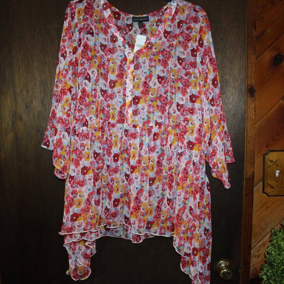 NWT Lane Bryant chiffon Floral button front shirt 26/28 PRETTY! - Picture 1 of 5